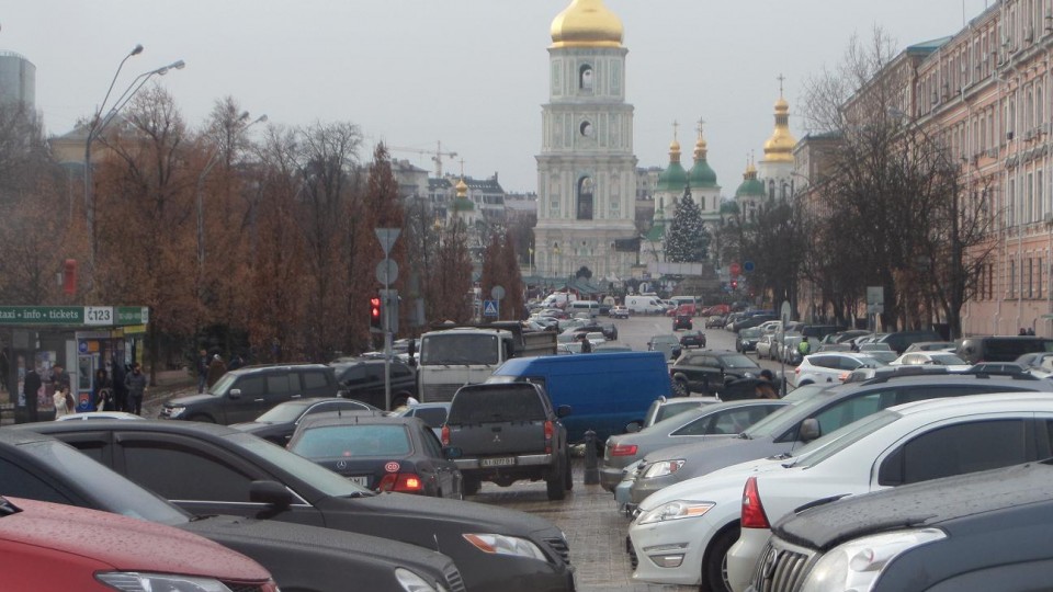 Столица избавилась от назойливых парковщиков