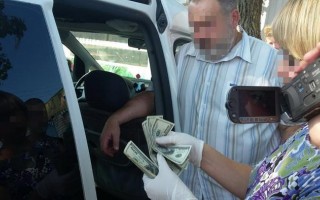 Скільки коштує вступити: ще один декан спійманий на хабарі