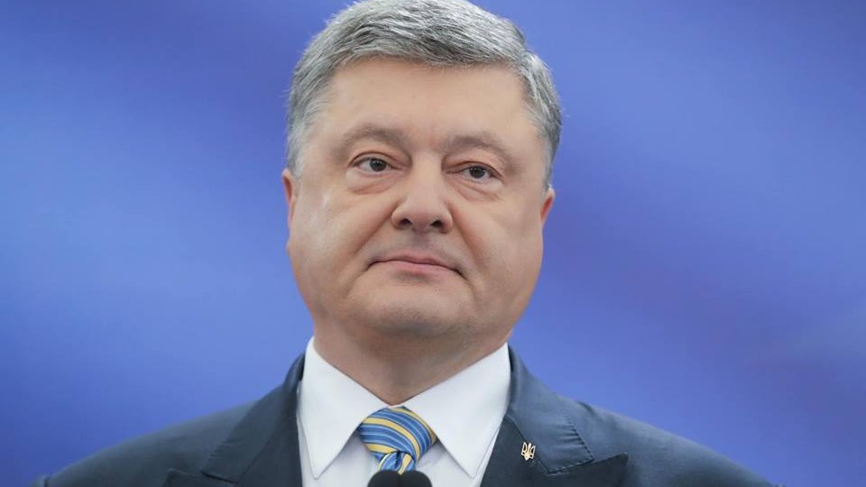 Порошенко внес на рассмотрение ВР законопроект о дипслужбе