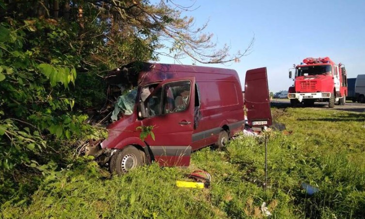 Жуткое ДТП подо Львовом: появились подробности