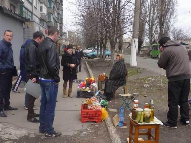 СМИ: Донбасс запретили покидать людям с большими коммунальными долгами