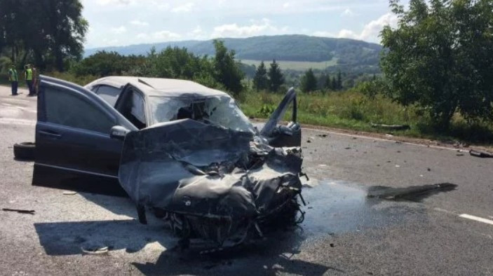 Под Львовом произошло жуткое ДТП с туристическим автобусом