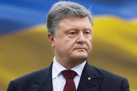 Порошенко встретится с руководителями парламентских фракций и групп