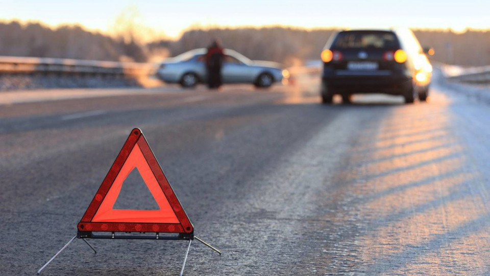 «Снес» пешехода и «влетел» в электроопору: в Донецкой области произошло смертельное ДТП