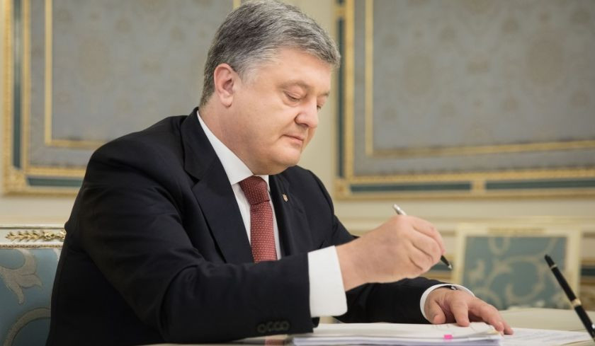 Порошенко подписал доработанный закон о трансплантации