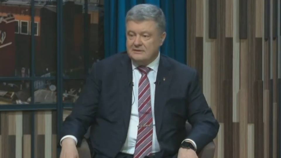 Вибори-2019: Порошенко веде публічну дискусію з експертами, онлайн-трансяція