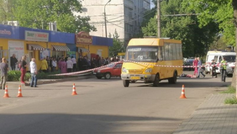 Трагедия в Сумах: маршрутка насмерть сбила ребенка