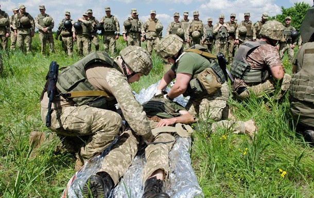 Обострение на Донбассе: погибли двое военнослужащих и еще восемь получили ранения