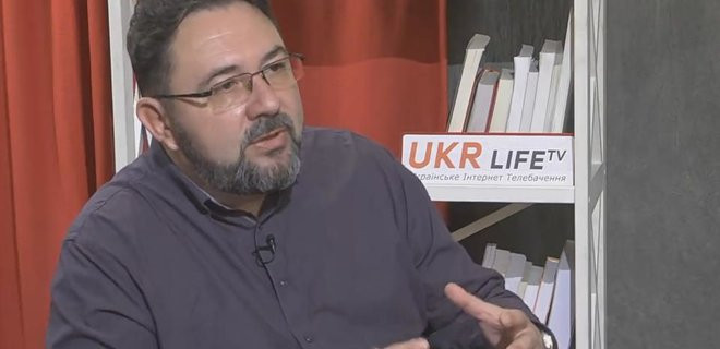 «Зброя проти РФ»: У Зеленського запропонували перейменувати Росію та російську мову