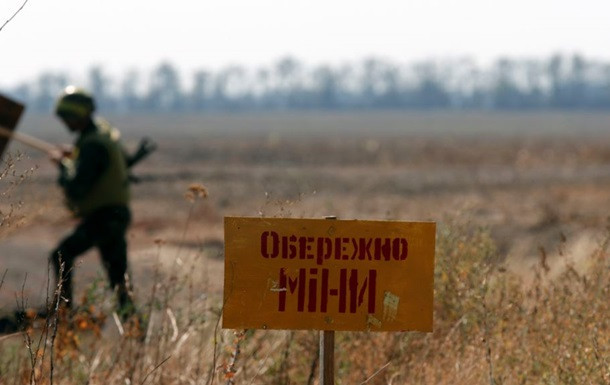 На Донбассе тракторист подорвался на мине