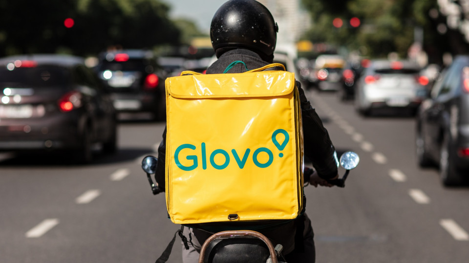 У Києві кур’єр Glovo ризикнув життям заради доставки