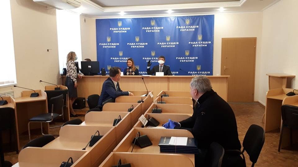 Голова Ради суддів змінив позицію стосовно зменшення суддівської винагороди після наполягань членів РСУ: Вадим Бутенко