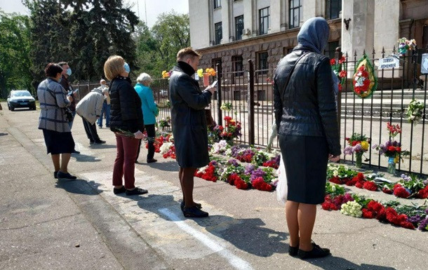 Годовщина трагических событий 2 мая в Одессе: полиция задержала нарушителей