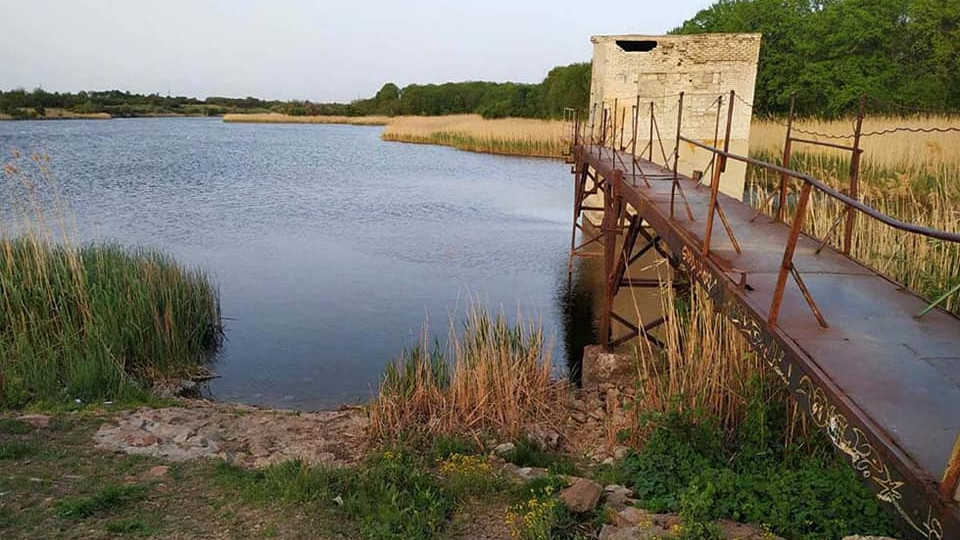 В Днепропетровской области из воды вытянули тело ребенка: фото