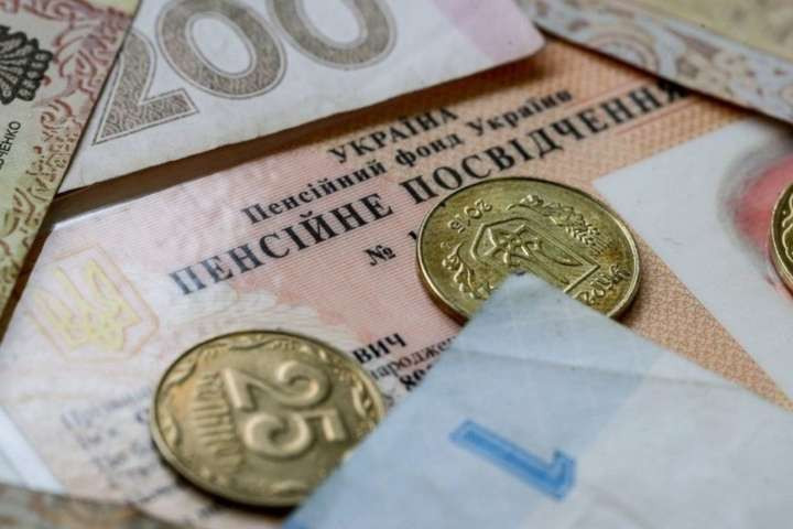 В Україні знову підвищать пенсійний вік: що слід знати