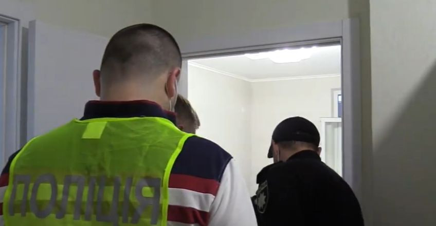 Столичного чиновника подозревают в убийстве матери: детали трагедии