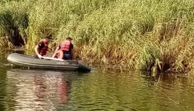 Из столичного озера достали полуживого мужчину