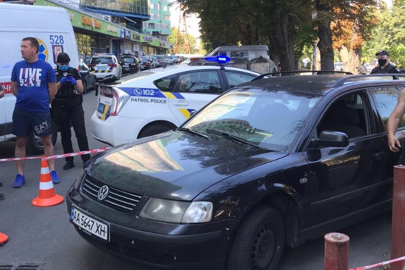 В столице пассажир подстрелил таксиста, видео