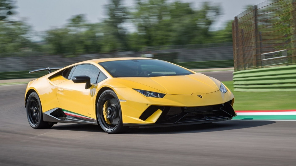 Lamborghini побил рекорды продажей в сентябре