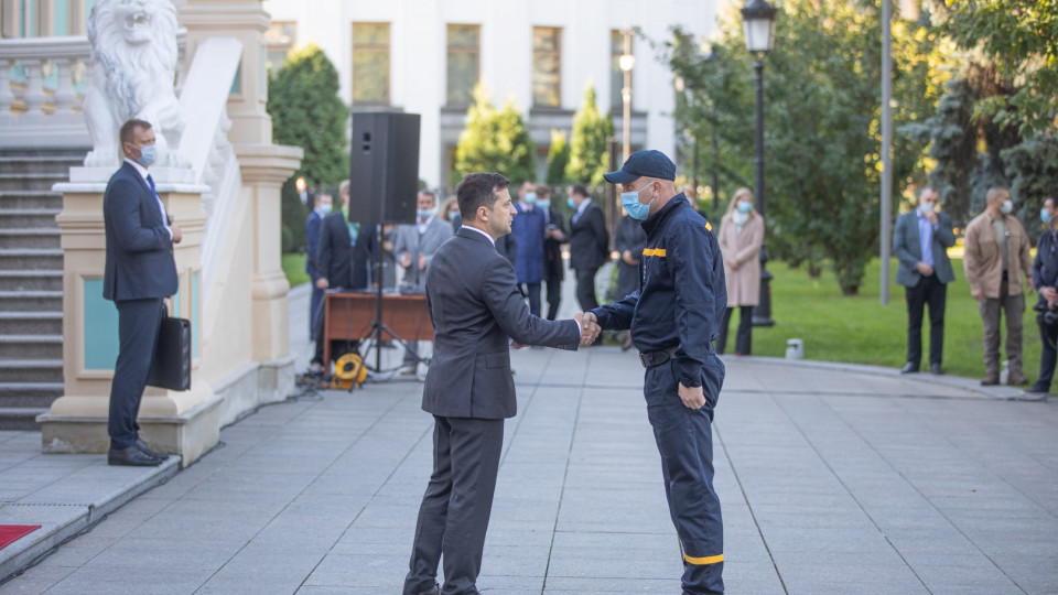 Президент України нагородив державними нагородами працівників системи МВС