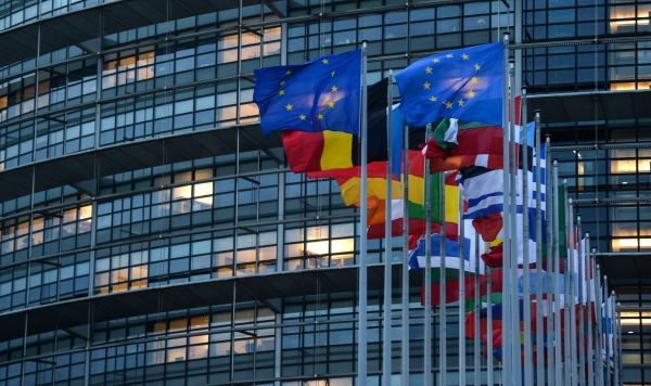 Европарламент сделал соблюдения верховенства права условием доступа к деньгам Евросоюза