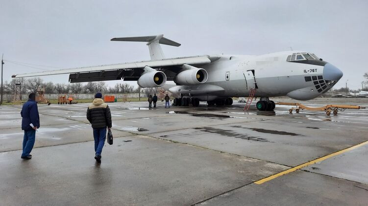 СБУ разоблачила попытку незаконного вывоза авиаоборудования, фото