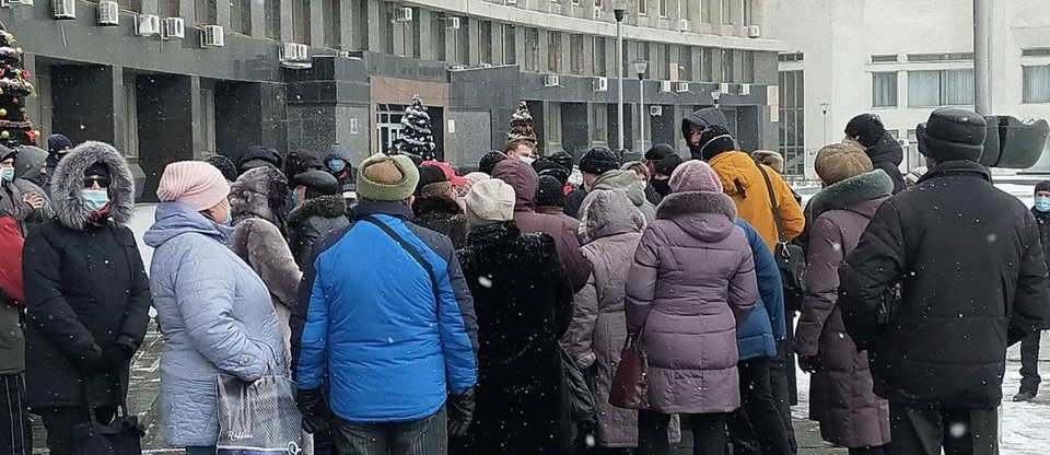 Волна протестов: жители Сум вышли на митинг против повышения тарифов