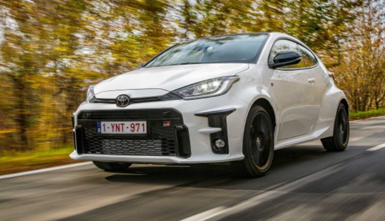 Toyota GR Yaris стала серьезным конкурентом для Honda Civic Type R