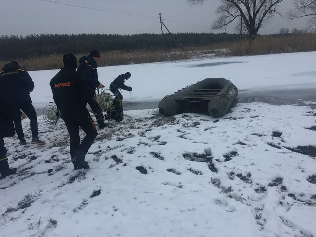 В Полтавской области спасатели нашли в реке тела матери и дочери