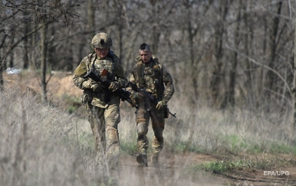 За сутки в ООС боевики 10 раз обстреляли украинские позиции