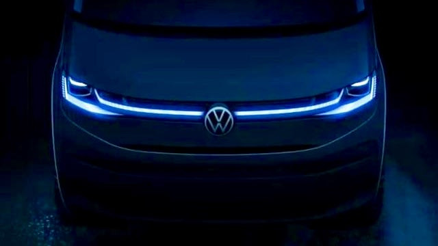 Авто для бизнеса и путешествий: VW показал салон нового T7 Multivan, фото и видео