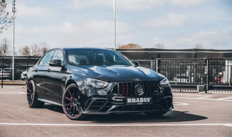 Brabus 800 «ест» суперкары на завтрак