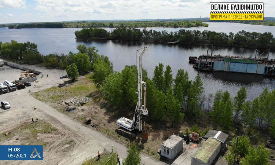 У Кременчуці почалося зведення вантового мосту через Дніпро