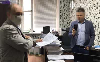 10 млн грн збитків: ДБР повідомило про підозру колишньому прокурору Дніпропетровщини