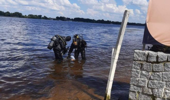 Трагедия в Киеве: из реки достали тело мужчины