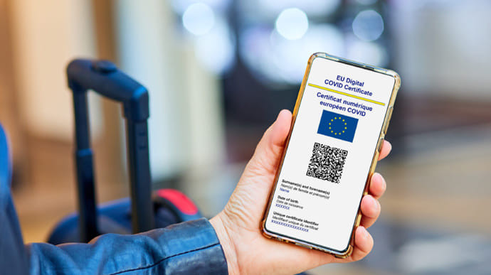 Не лише вакциновані можуть отримати COVID-сертифікати в Україні: деталі