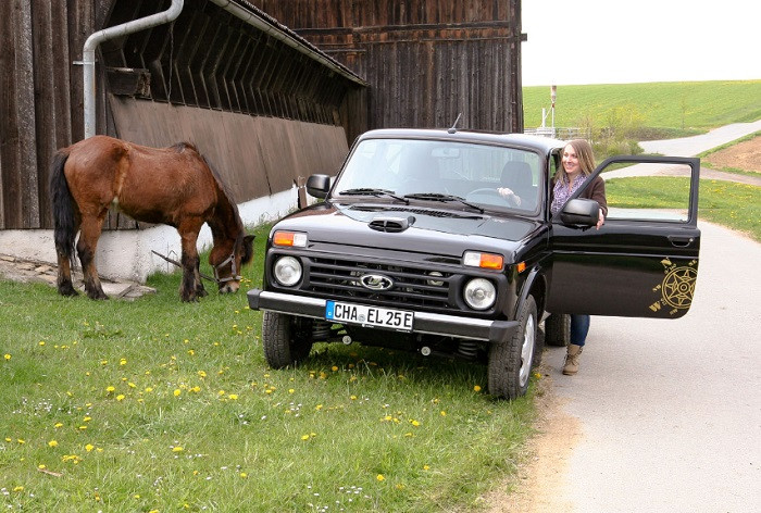 В Германии работают над производством электрических Lada Niva