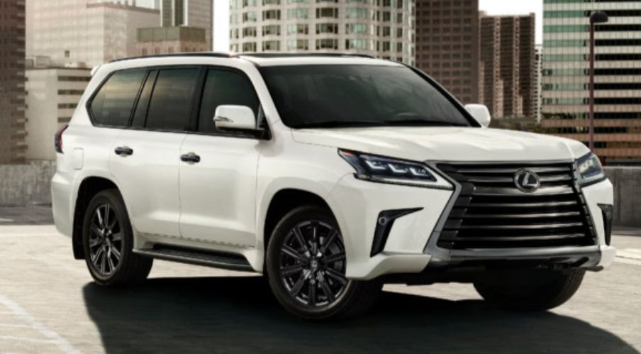 Lexus неожиданно отложил премьеру нового LX