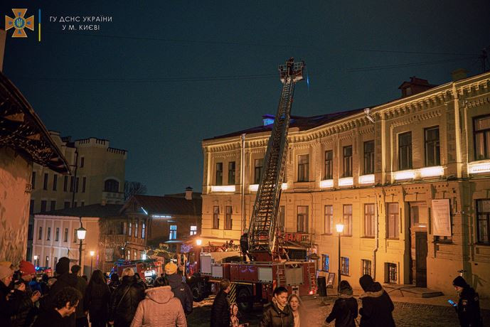 В центре Киева горел ресторан: что известно