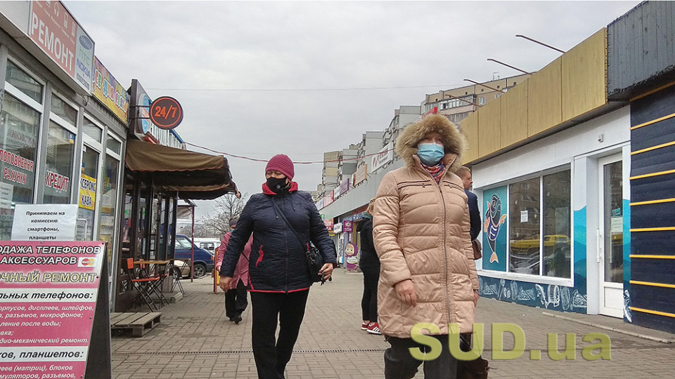 Стало известно, на сколько снижается риск заразиться COVID-19 при ношении масок