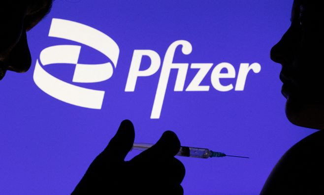 ЕС заказал у Pfizer вакцину от COVID, адаптированную для Omicron