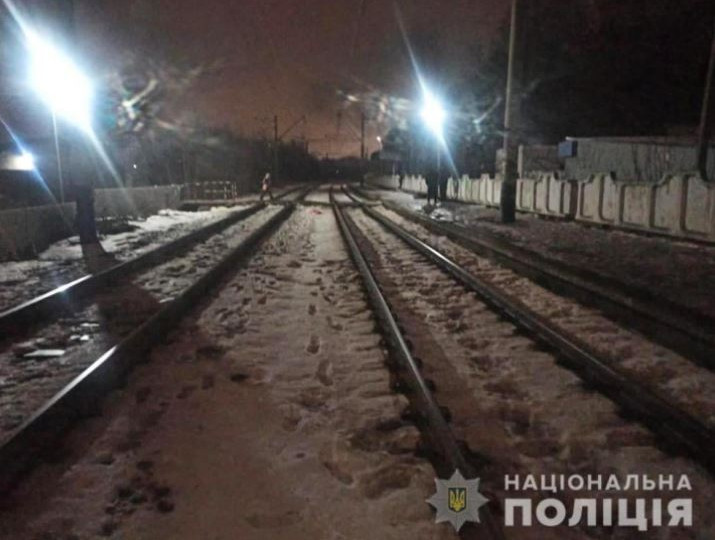 Трагедия в Запорожье: пассажирский поезд насмерть сбил женщину