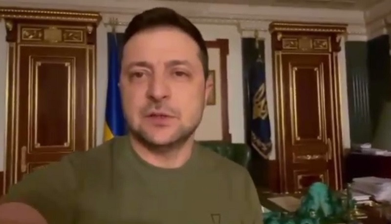 Зеленский записал видео из Офиса Президента в Киеве