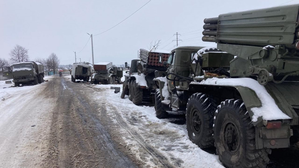 ВСУ показали захваченную технику врага под Харьковом: фото