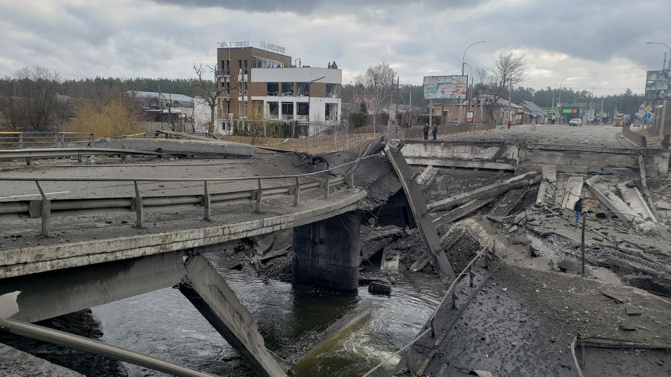 Мужчин призывного возраста будут привлекать к восстановлению городов: что известно