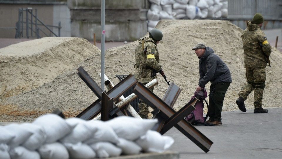 Добровольцев терробороны просят сдать оружие на хранение на освобожденных территориях