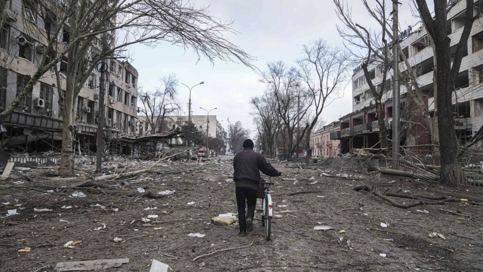 Оккупанты устроили склад трупов в мариупольском супермаркете, – советник мэра