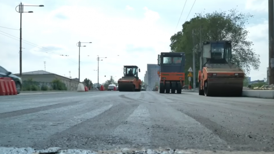 Ремонт дорог в Киеве: Кличко рассказал, где уже начались работы, видео