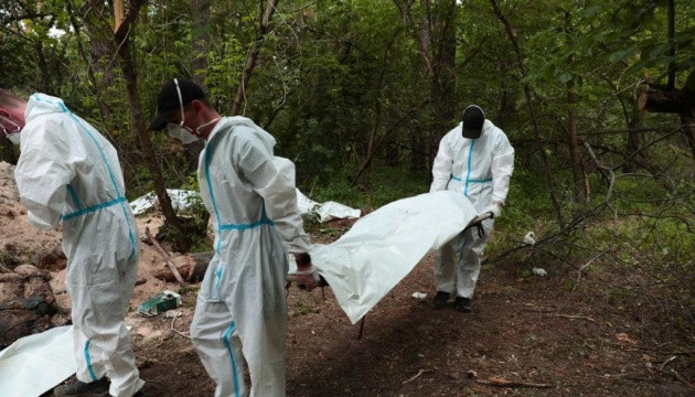 В Бучанском районе Киевской области обнаружили еще одно массовое захоронение людей