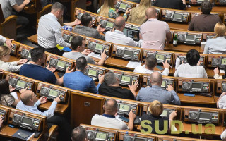 Рада дозволила збільшити видатки на оборону на 270 мільярдів гривень за рахунок нових боргів та, можливо, «друку» гривні